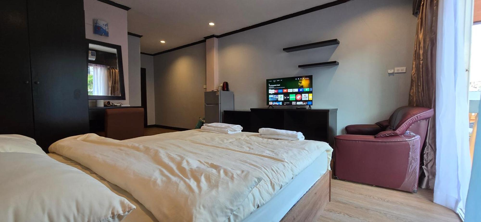 Taxim Residence Boutique Hotel Patong Exteriör bild