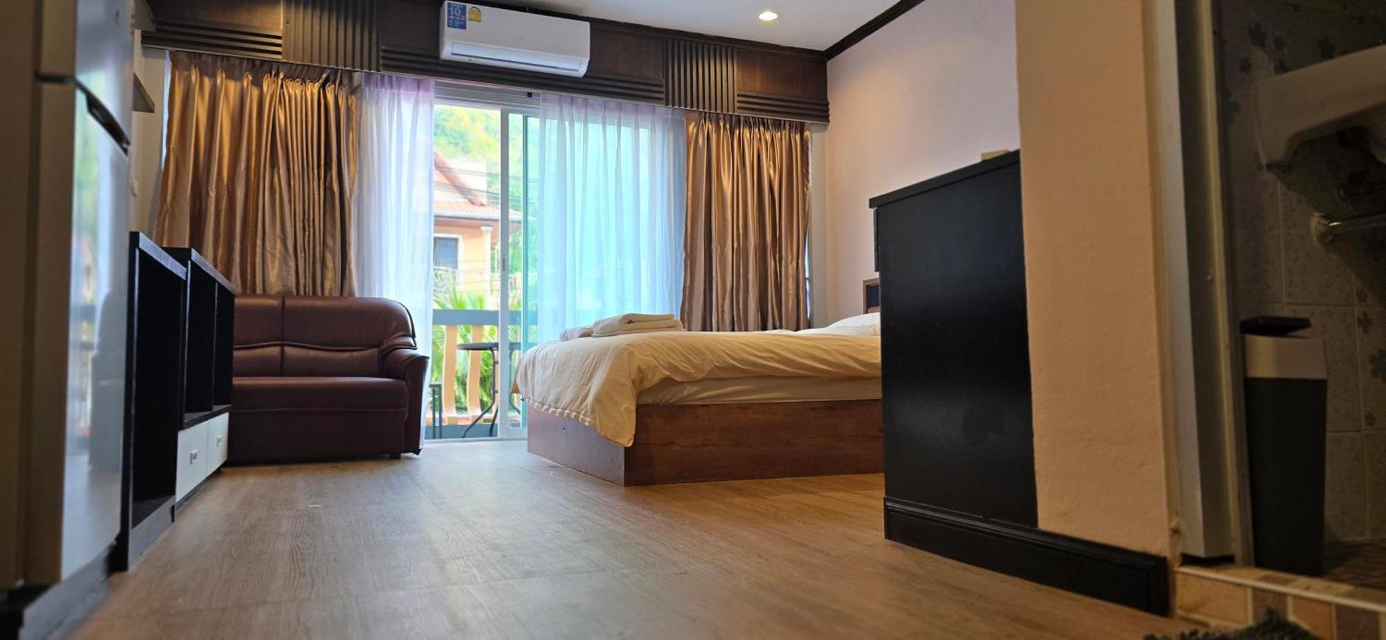 Taxim Residence Boutique Hotel Patong Exteriör bild